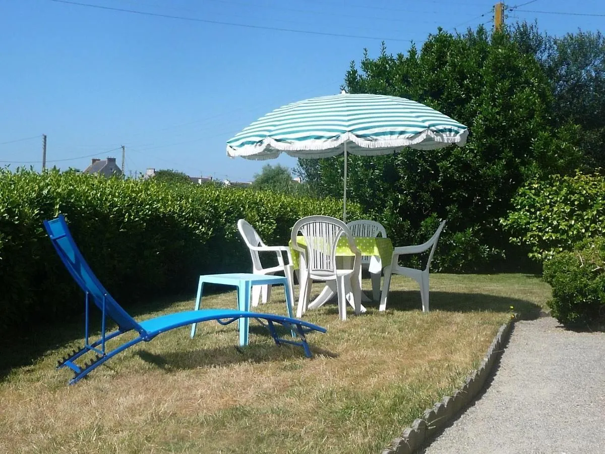 50M From The Sandy Beach, Holiday House, Ploudalmezeau Holiday home